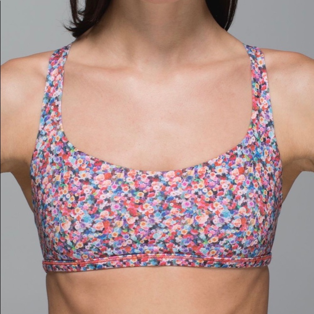 Lululemon free to be wild bra